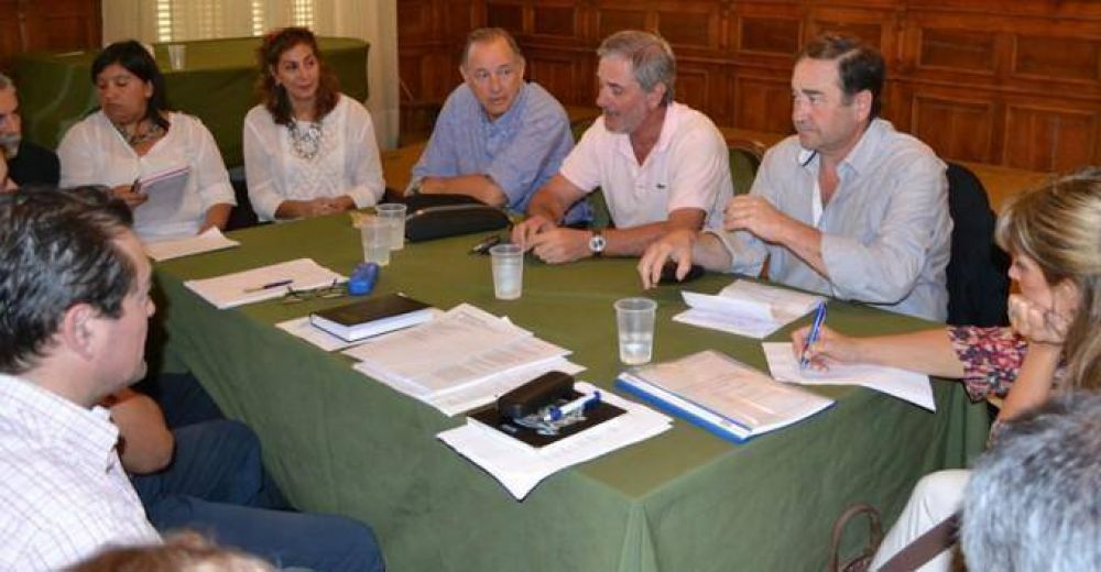 Bolvar presente en un encuentro entre los distritos de las Regin Sanitaria IX y la ministra de Salud bonaerense