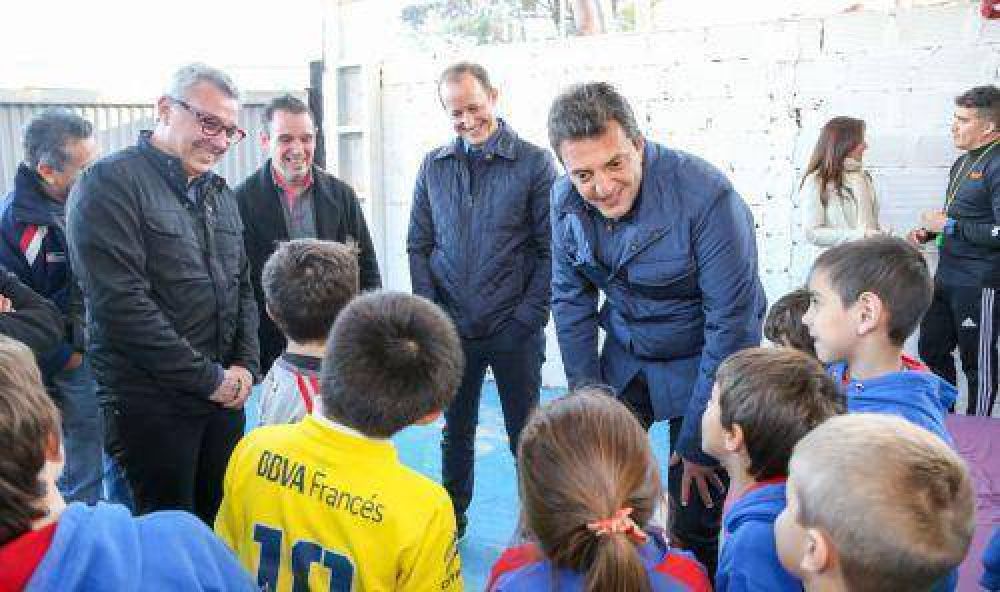 Insaurralde visit� a Massa y le apunt� a Arangueren