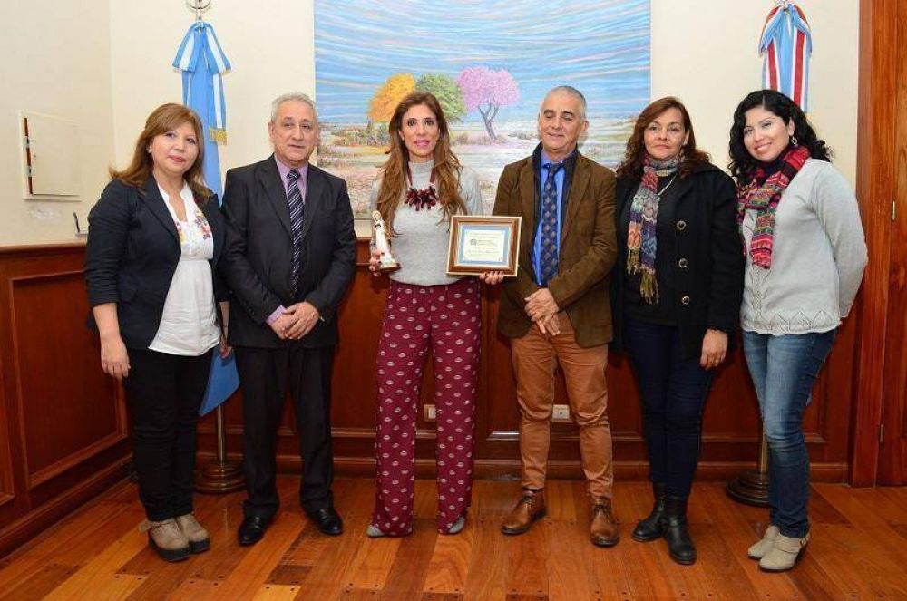 Personal de Maternidad y Neonatolog�a del CIS Banda visit� a la Gobernadora