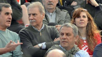Pechi neg� plan electoral tras su asado con Sobisch