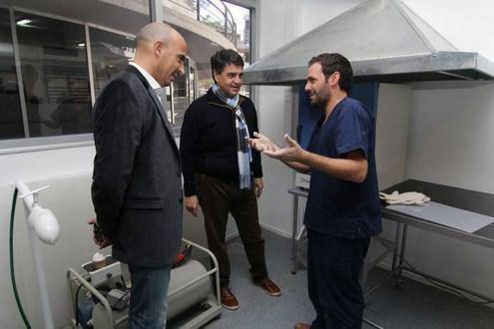 Jorge Macri recorri las nuevas obras del Instituto de rehabilitacin Dr. Anselmo Marini