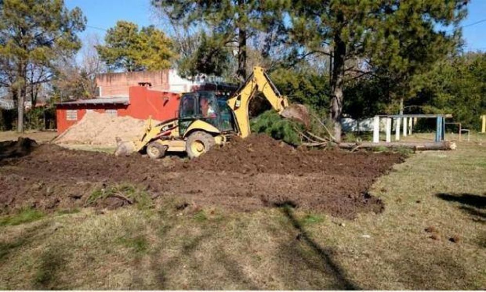 El Municipio construye un Play�n Multiprop�sito en Lagomarsino