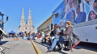 Los m�viles sanitarios ya est�n en Luj�n