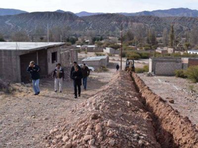 SE ENCAMINAN IMPORTANTES OBRAS EN ACUEDUCTO Y REDES DE AGUA EN HUMAHUACA