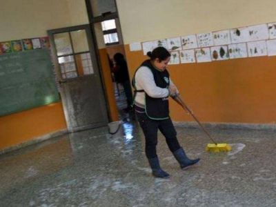Preocupaci�n desde el gremio docente por la situaci�n de los auxiliares escolares