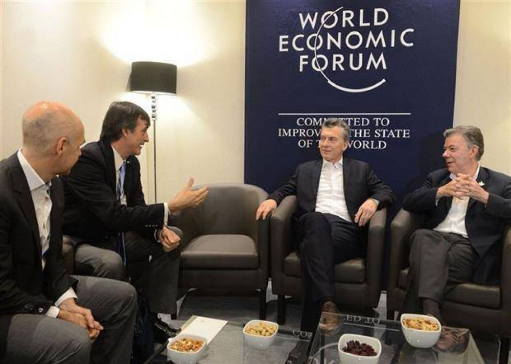 Macri festej� en Colombia la integraci�n de la Corte y el avance del blanqueo