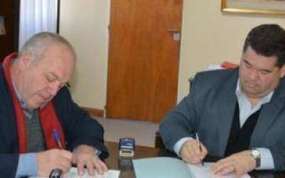 Nedela firm� un acuerdo para formar a trabajadores municipales