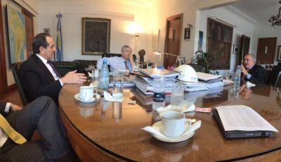 Alperovich dijo que Cristina le pidi� por la candidatura de L�pez
