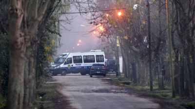 Nuevo allanamiento en la lujosa casa de Jos� L�pez: excavan y rompen paredes en busca de dinero