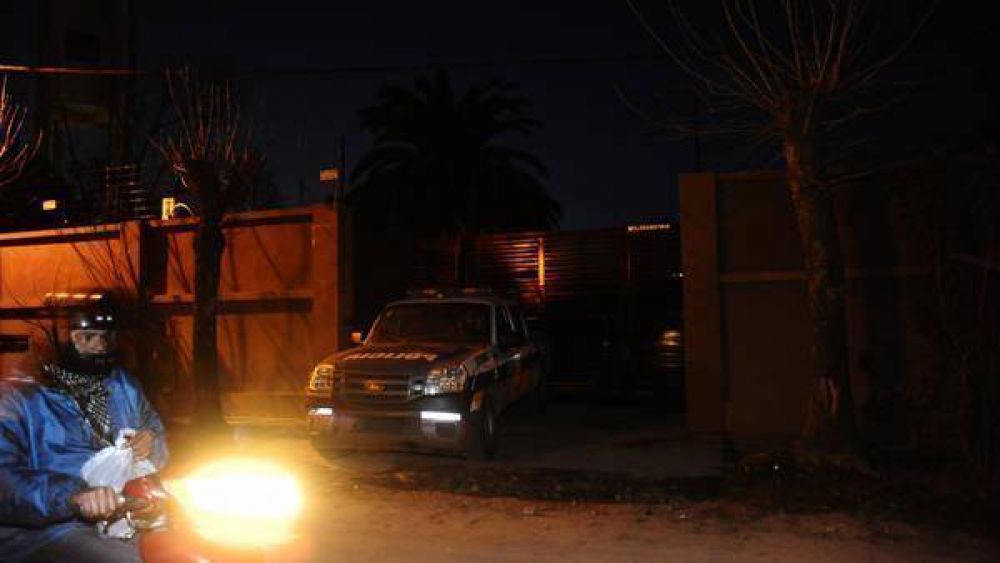 Rastrean los �ltimos pasos de L�pez en los 5 celulares que ten�a