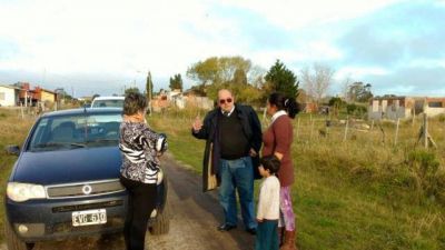 Arroyo se reuni� con vecinos del sur