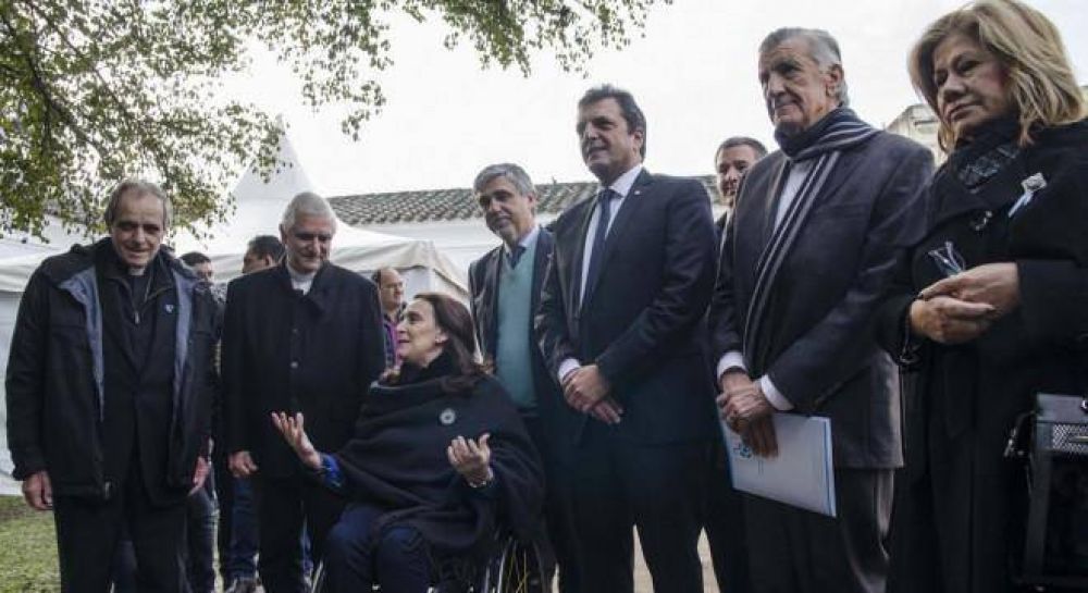 Michetti tantea un pacto de gobernabilidad con el paraguas de la Iglesia