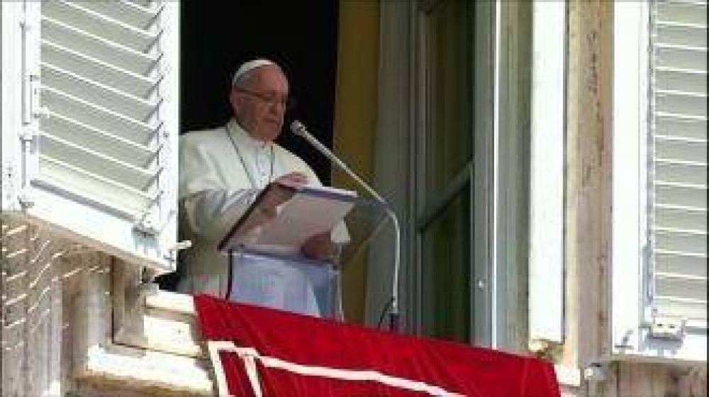 El Papa convoc� a escuchar y acoger a los refugiados que huyen de la guerra