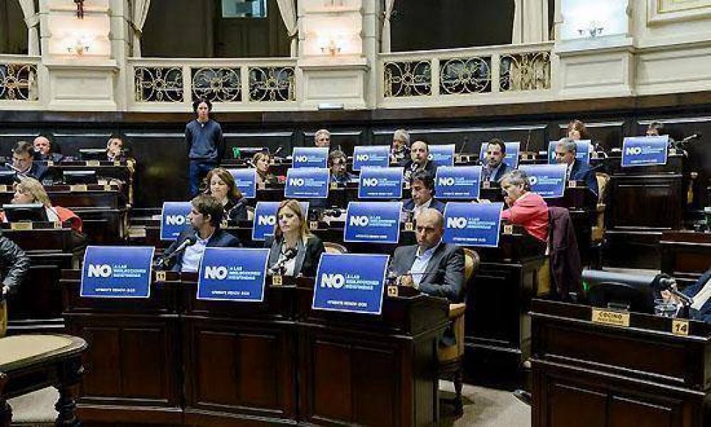 Se aprob el proyecto que prohibe las reelecciones indefinidas de Intendentes y legisladores