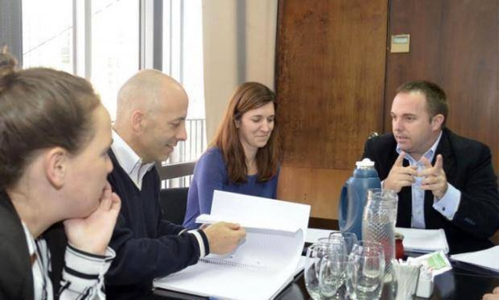 Ducot� busca con Naci�n fomentar el empleo en Pilar