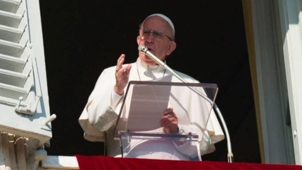 ngelus: Papa Francisco explica qu significa cargar la cruz y seguir a Cristo