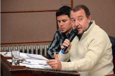 Bajam�n asegura que hubo recortes en la entrega de bidones de agua