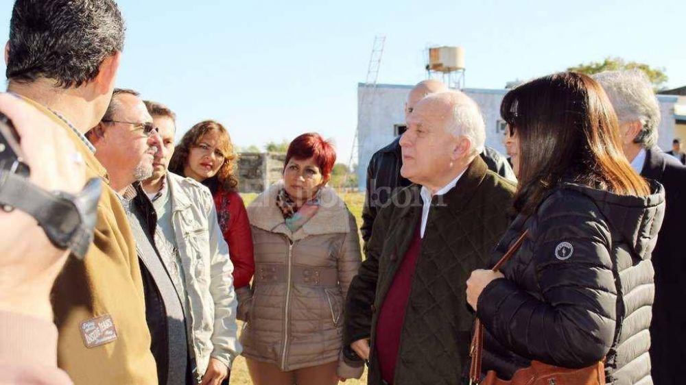 Lifschitz visit� la Escuela de Familia Agr�cola N� 8205, en la zona rural de Tostado