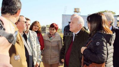 Lifschitz visit� la Escuela de Familia Agr�cola N� 8205, en la zona rural de Tostado