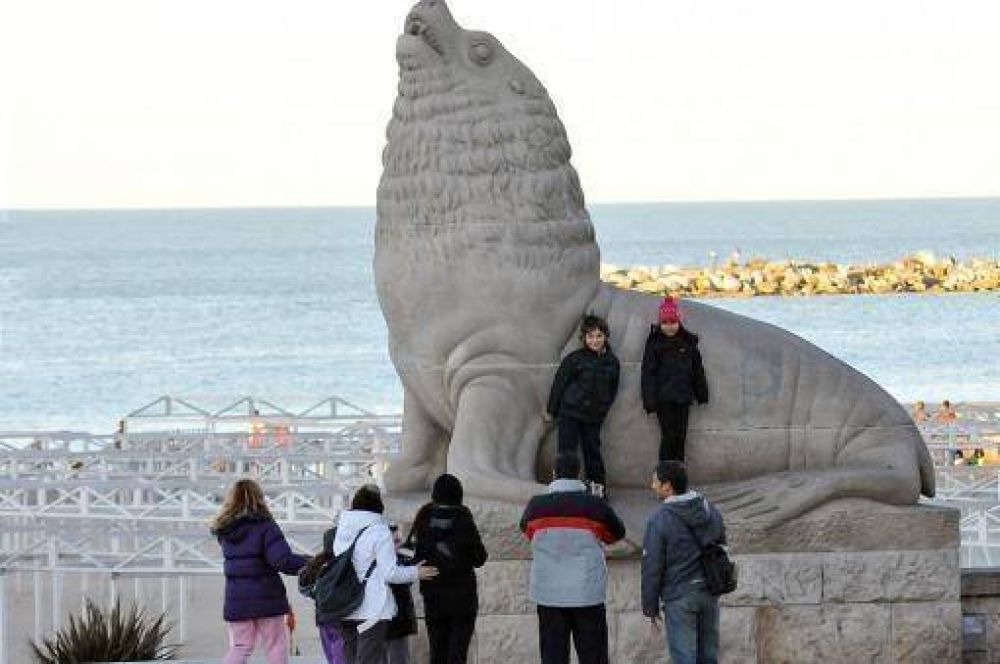 Casi cien mil turistas eligieron Mar del Plata por el fin de semana XL