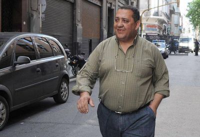 Luis D'El�a : 