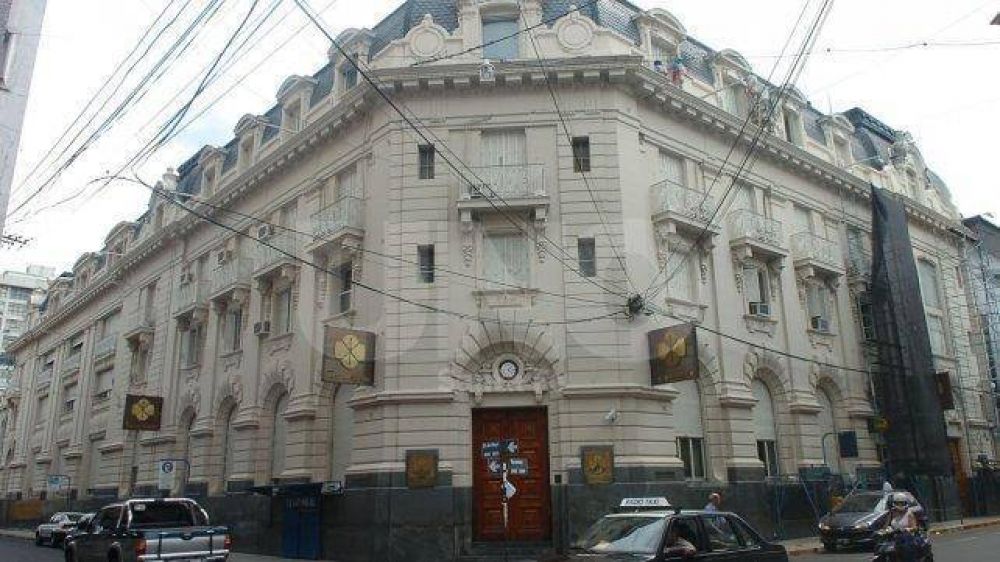 Vaciamiento del Banco Provincia: la fiscal�a pide el informe secreto