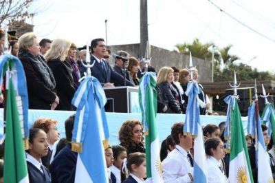 Capitanich encabez� el acto por el D�a de la Bandera y destac� la figura emblem�tica de Belgrano