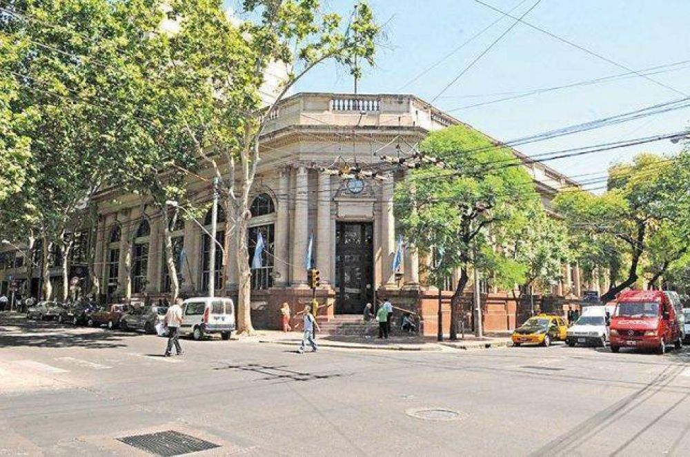 Esta semana se define el futuro de Mendoza con el Banco Naci�n
