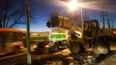 Contin�an con la limpieza y recolecci�n de ramas en los barrios