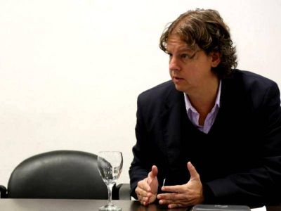 Castillo: �Los trabajadores del sector p�blico no son los responsables del d�ficit de la provincia�