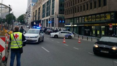 Alerta de bomba en un centro comercial de Bruselas: un sospechoso detenido