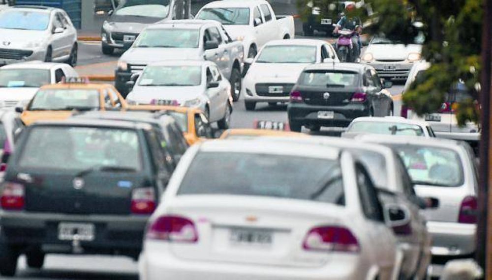 Los autos ocupan el 75% de las calles en C�rdoba