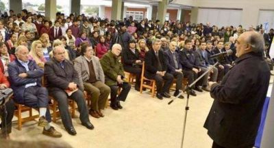 Ricardo Colombi recorre el Interior con inauguraciones de todo tipo