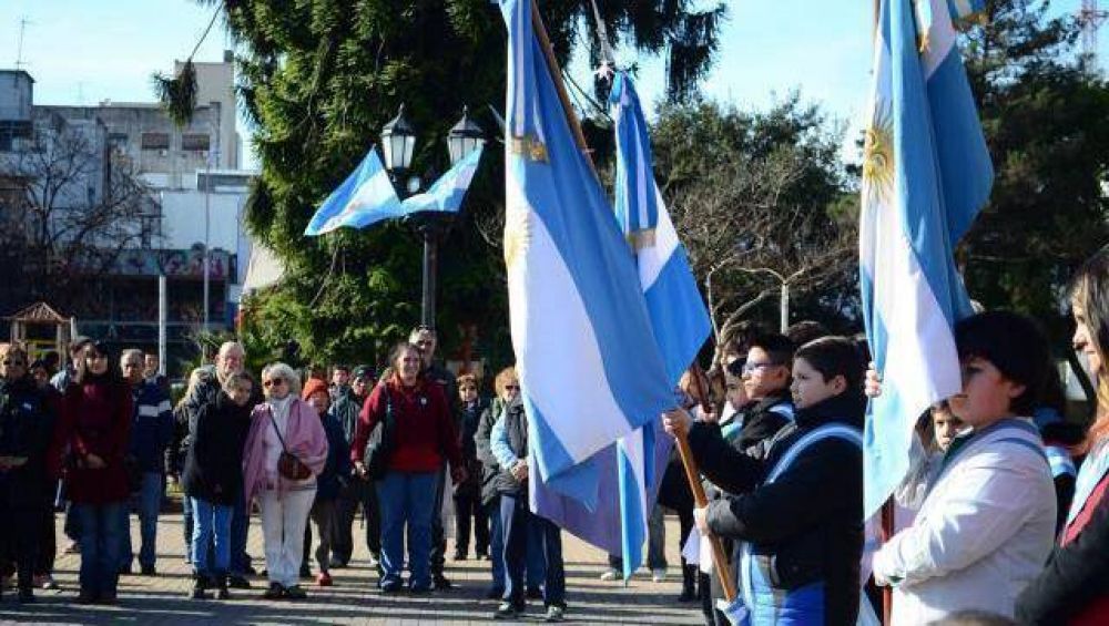 Tagliaferro falt� al acto por el D�a de la Bandera