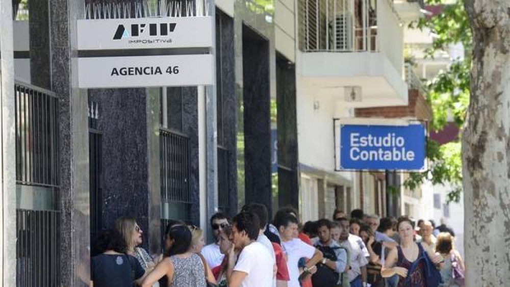 C�mo hacer el tr�mite para que la AFIP reintegre el d�lar ahorro de 2015