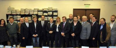 Municipios, Provincia, la Iglesia y la Justicia Federal, contra los delitos complejos