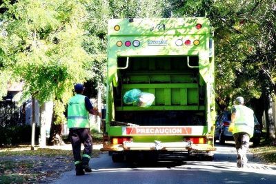 Ambientalistas denuncian que Esur no cumple con la recolecci�n de las bolsas verdes