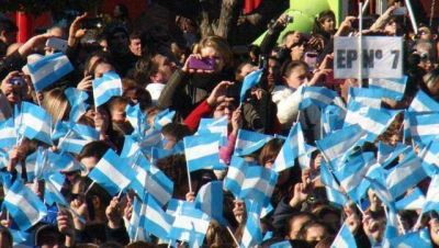 Miles de chicos prometieron fidelidad a la bandera en la Plaza San Mart�n