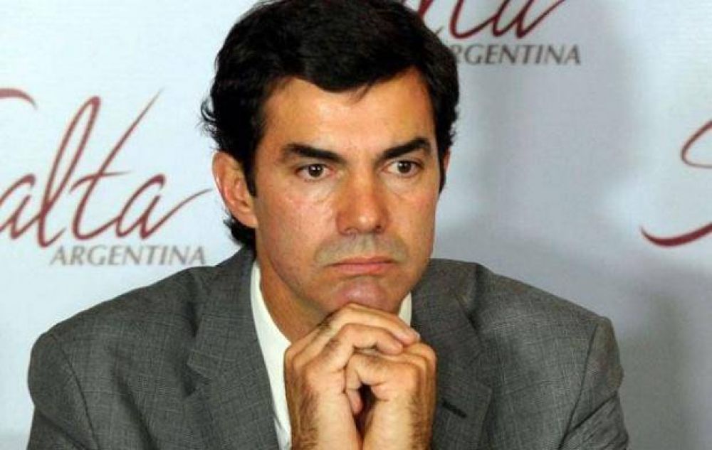 El gobernador salte�o suspendi� su agenda por una lesi�n deportiva