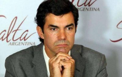 El gobernador salte�o suspendi� su agenda por una lesi�n deportiva