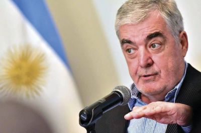 Das Neves evoluciona �muy bien� de la cirug�a y �se mantiene en contacto con los funcionarios�
