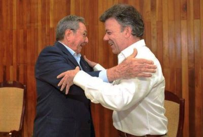 El Gobierno de Colombia y las FARC firman la paz