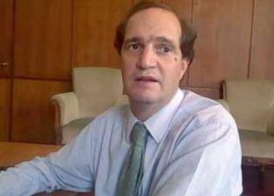Clusellas se lleva los elogios de Garavano por la emisi�n de los primeros decretos electr�nicos
