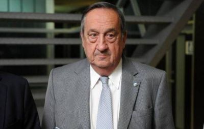 Lunghi pidi� una millonaria ayuda a Vidal para pagar los sueldos del Municipio