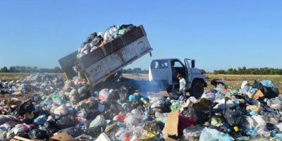 La Municipalidad y la basura: �haz lo que yo digo, no lo que yo hago!  