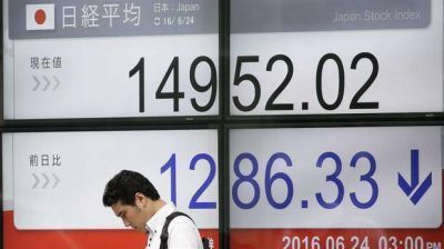 Los mercados sienten el impacto del Brexit: fuertes ca�das en las bolsas