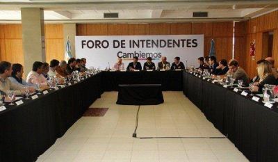 Lunghi particip� del Foro de Intendentes de Cambiemos
