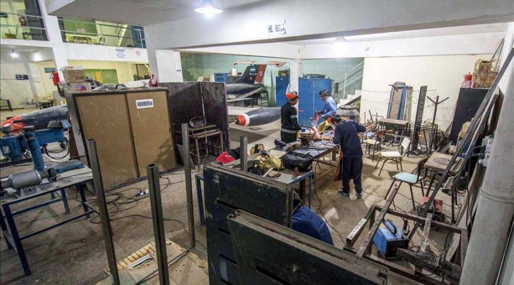 La Aeron�utica espera un terreno