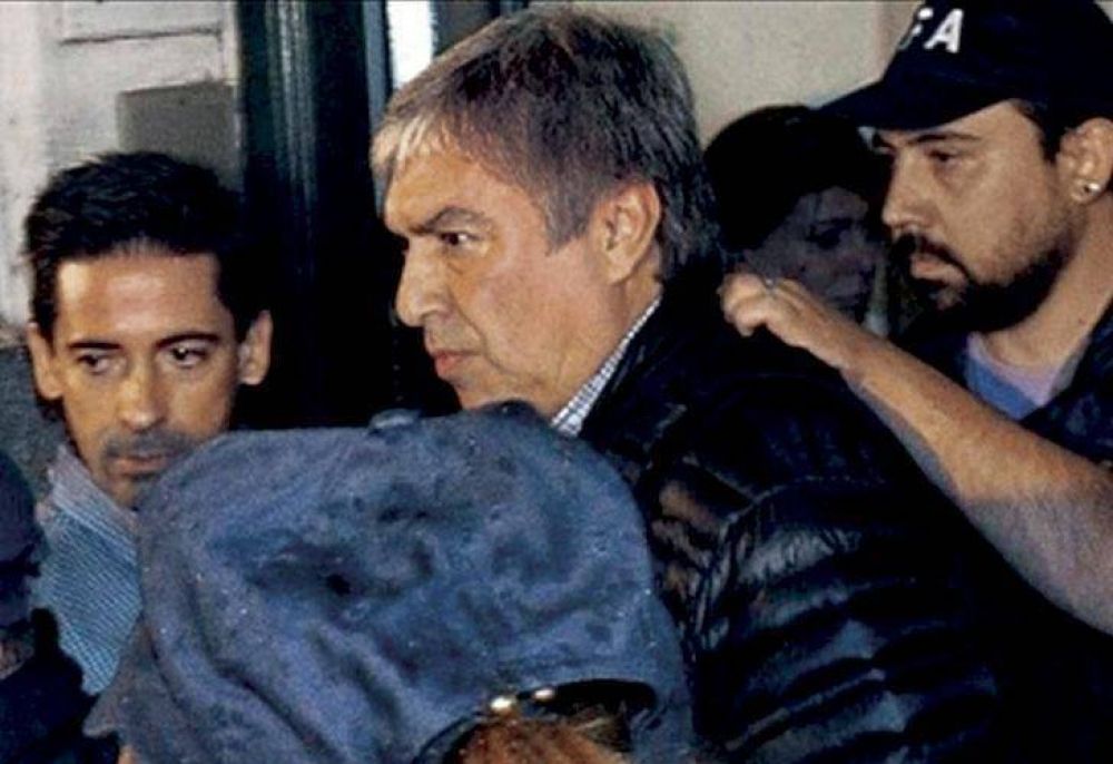 Aumenta la presi�n sobre los hijos de L�zaro B�ez para que acuse a Cristina