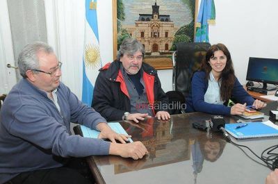 Profesionales de la Subsecretar�a Social de Tierras, Urbanismo y Vivienda se hicieron presentes en nuestra ciudad